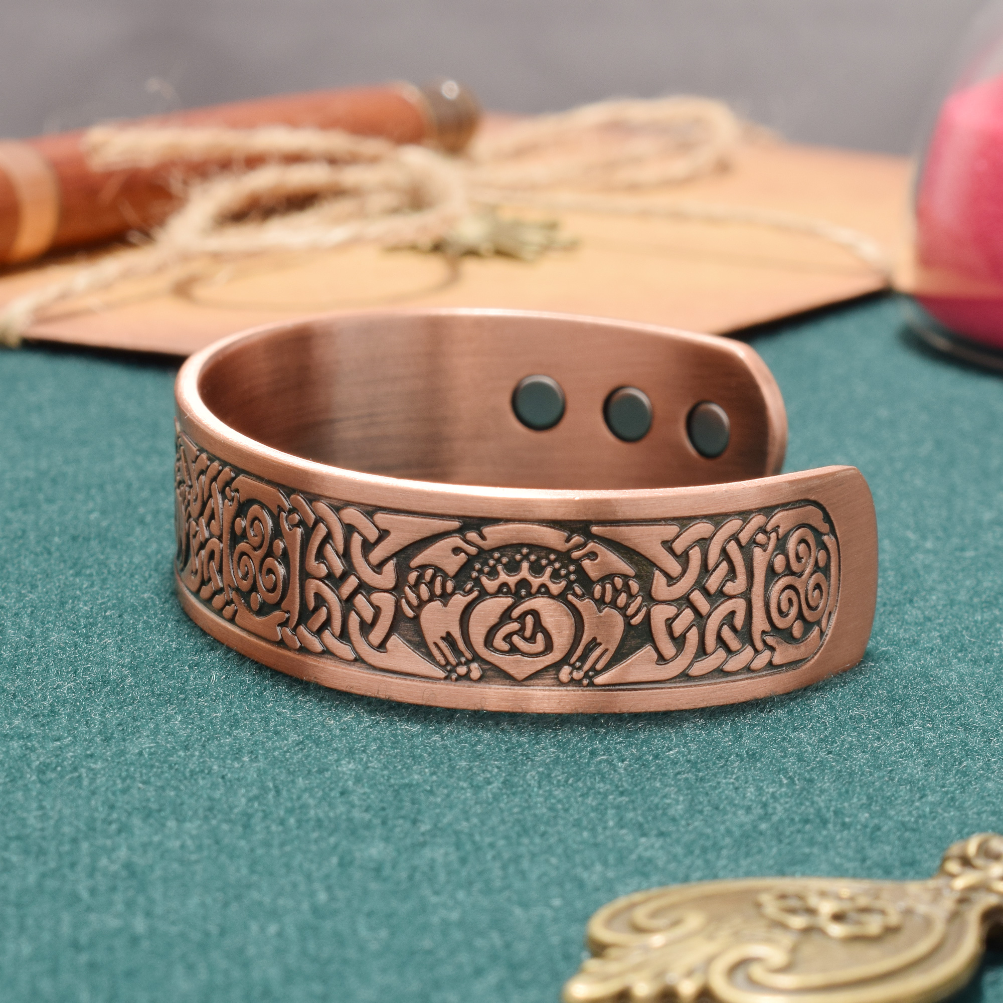 Pure Copper Magnetic Bracelet with Neodymium Magnets for Natural Pain Relief Mens Womens Celtic Bangle – Claddagh (CDH) - Image 4