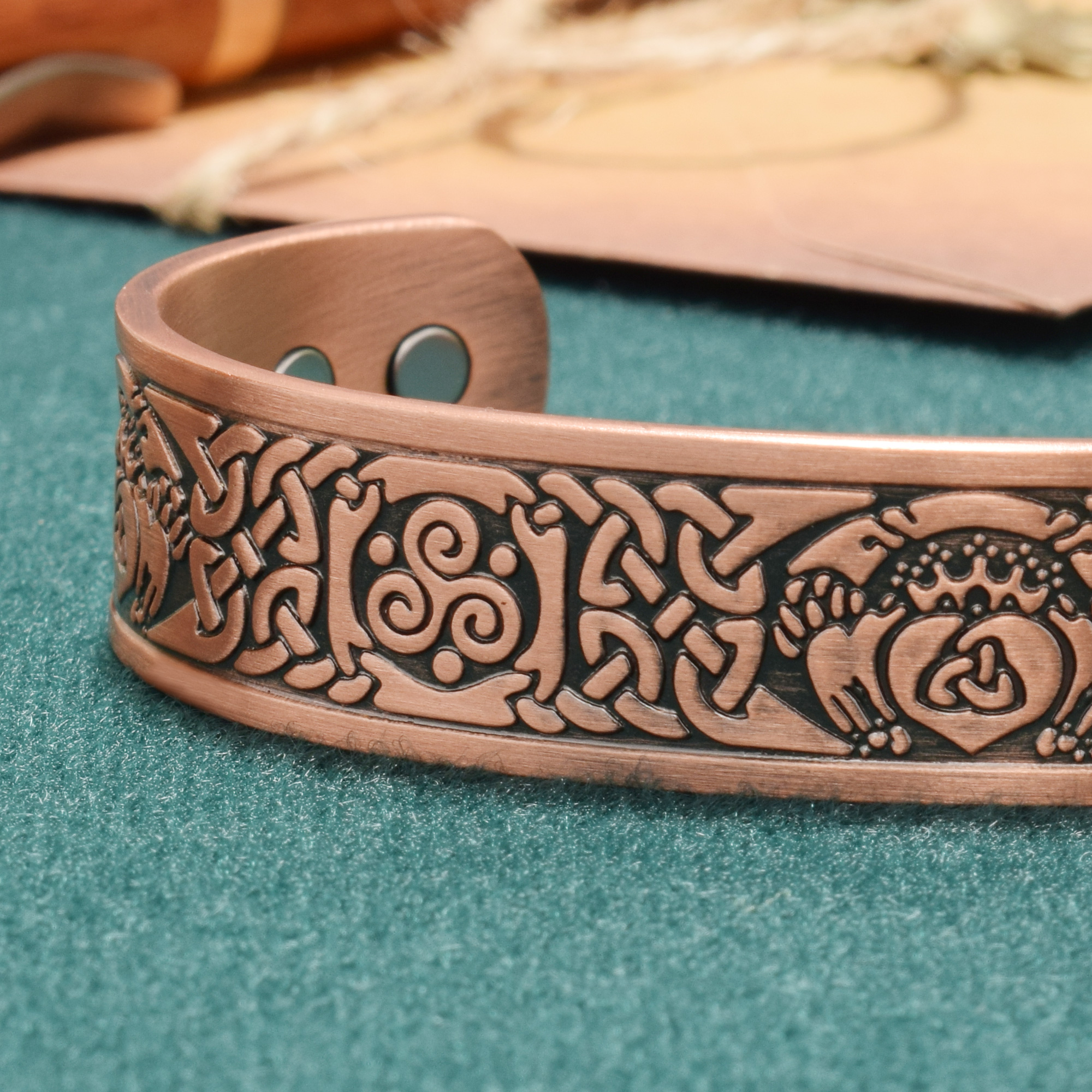 Pure Copper Magnetic Bracelet with Neodymium Magnets for Natural Pain Relief Mens Womens Celtic Bangle – Claddagh (CDH) - Image 3